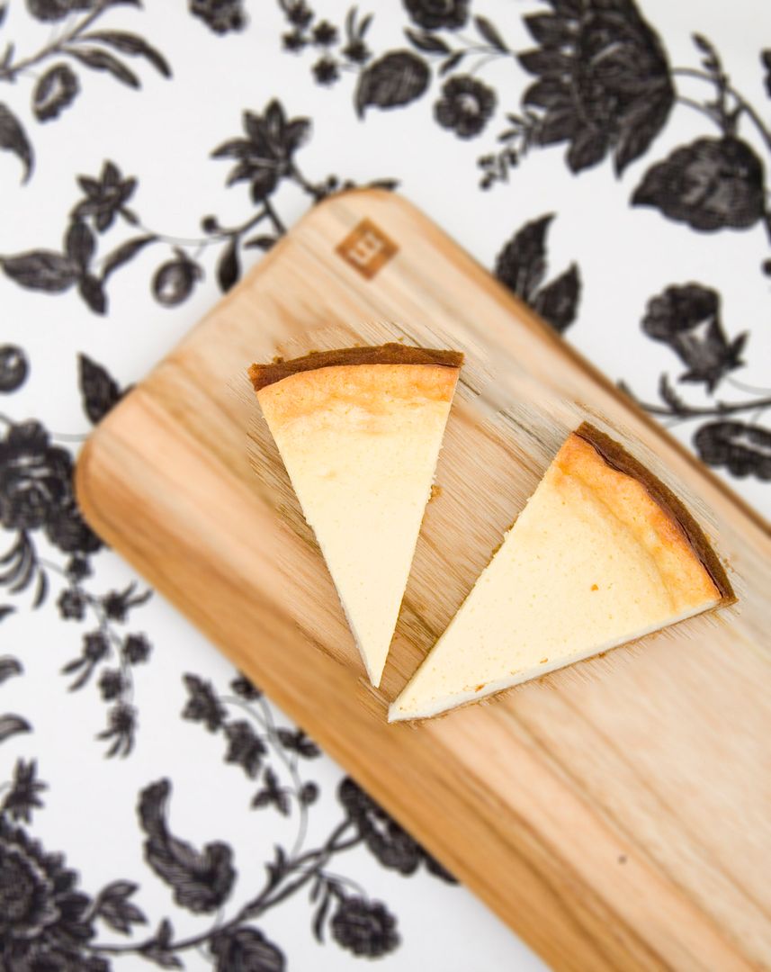 Food Makes Me Happy: No Water Bath New York Style Cheesecake